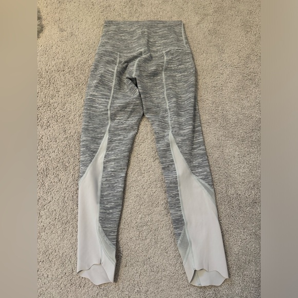 Lululemon 25” leggings - size 4 - Picture 2 of 5